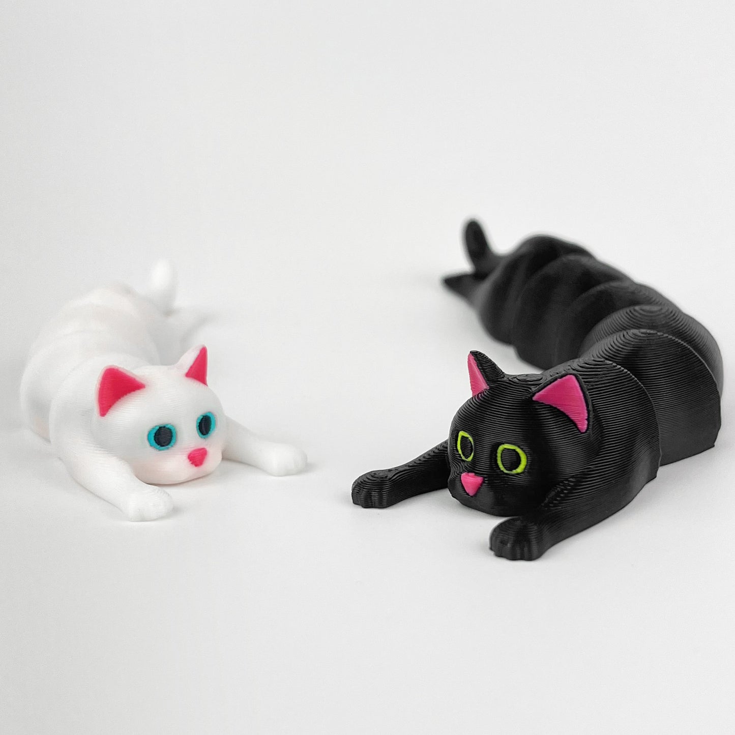 Set Figurine 3D Pisici Yin & Yang – Flexibile, Alb & Negru