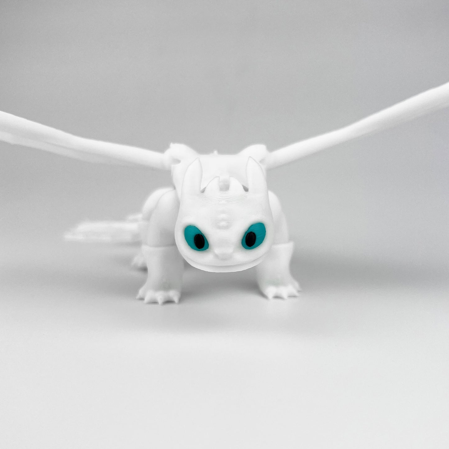 Figurină Dragon Light Fury - How To Train Your Dragon